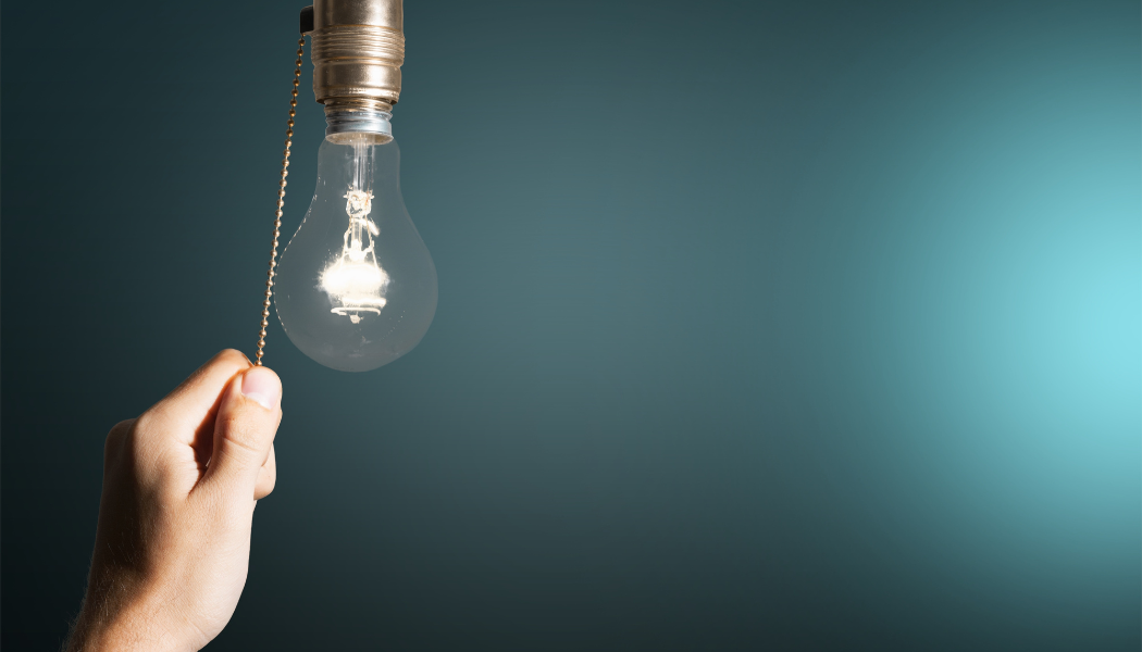 Ampoule allumée symbolisant un déclic intérieur
